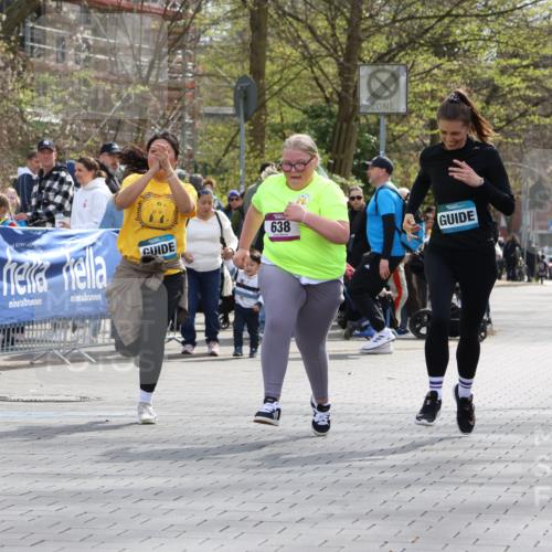 12.04.2026 - 45. Internationalen Wilhelmsburger Insellauf Strokosch-Dieckow http://msf.ph/oto/9491885 12.04.2026 14:55:15 Ziel 638 meine-sportfotos.de