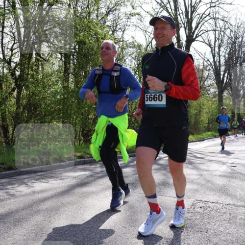 12.04.2026 - 45. Internationalen Wilhelmsburger Insellauf Yannick Fuchs http://msf.ph/oto/9491923 12.04.2026 10:43:25 Laufen 5660, 2569 meine-sportfotos.de