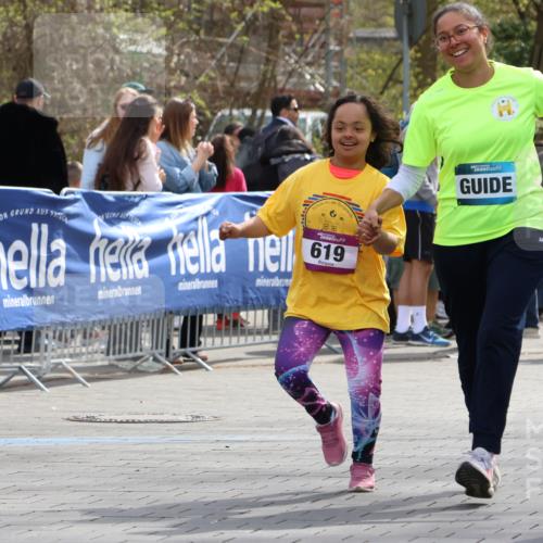 12.04.2026 - 45. Internationalen Wilhelmsburger Insellauf Strokosch-Dieckow http://msf.ph/oto/9491931 12.04.2026 14:54:04 Ziel 619 meine-sportfotos.de