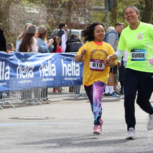 12.04.2026 - 45. Internationalen Wilhelmsburger Insellauf Strokosch-Dieckow http://msf.ph/oto/9491942 12.04.2026 14:54:04 Ziel 619 meine-sportfotos.de