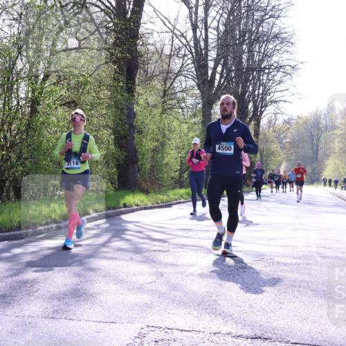 12.04.2026 - 45. Internationalen Wilhelmsburger Insellauf Yannick Fuchs http://msf.ph/oto/9491965 12.04.2026 10:43:32 Laufen 4500, 3118 meine-sportfotos.de