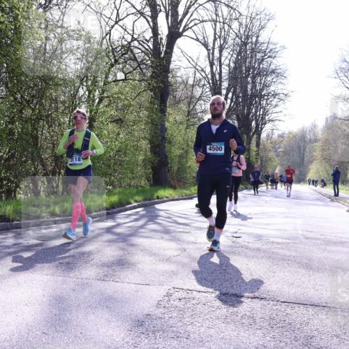 12.04.2026 - 45. Internationalen Wilhelmsburger Insellauf Yannick Fuchs http://msf.ph/oto/9491971 12.04.2026 10:43:33 Laufen 4500, 333 meine-sportfotos.de