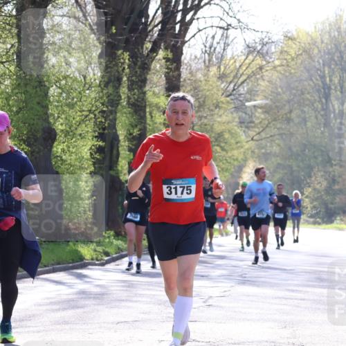 12.04.2026 - 45. Internationalen Wilhelmsburger Insellauf Yannick Fuchs http://msf.ph/oto/9492003 12.04.2026 10:43:38 Laufen 2055, 3896, 3175, 412 meine-sportfotos.de