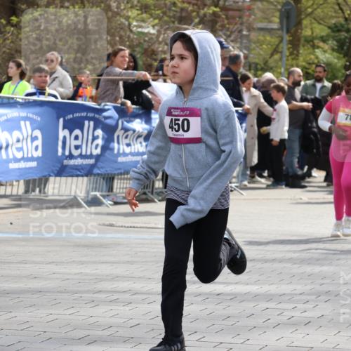 12.04.2026 - 45. Internationalen Wilhelmsburger Insellauf Strokosch-Dieckow http://msf.ph/oto/9492019 12.04.2026 14:52:40 Ziel 546, 1803, 450 meine-sportfotos.de