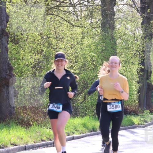 12.04.2026 - 45. Internationalen Wilhelmsburger Insellauf Yannick Fuchs http://msf.ph/oto/9492038 12.04.2026 10:43:43 Laufen 3396, 3580, 2324 meine-sportfotos.de