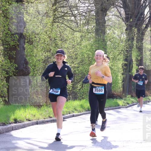 12.04.2026 - 45. Internationalen Wilhelmsburger Insellauf Yannick Fuchs http://msf.ph/oto/9492040 12.04.2026 10:43:43 Laufen 3580, 3596, 2324, 4131 meine-sportfotos.de