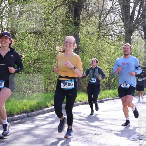 12.04.2026 - 45. Internationalen Wilhelmsburger Insellauf Yannick Fuchs http://msf.ph/oto/9492057 12.04.2026 10:43:45 Laufen 3580, 3396, 747, 4131, 2324, 5822, 555 meine-sportfotos.de
