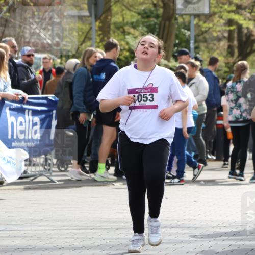 12.04.2026 - 45. Internationalen Wilhelmsburger Insellauf Strokosch-Dieckow http://msf.ph/oto/9492061 12.04.2026 14:52:29 Ziel 498, 1053, 546, 1803 meine-sportfotos.de