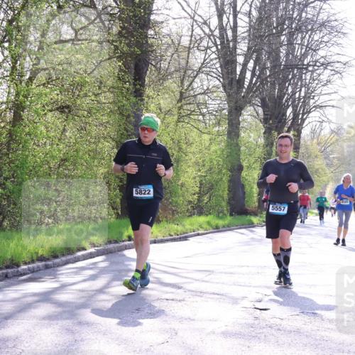 12.04.2026 - 45. Internationalen Wilhelmsburger Insellauf Yannick Fuchs http://msf.ph/oto/9492098 12.04.2026 10:43:52 Laufen 5822, 5557, 4585 meine-sportfotos.de