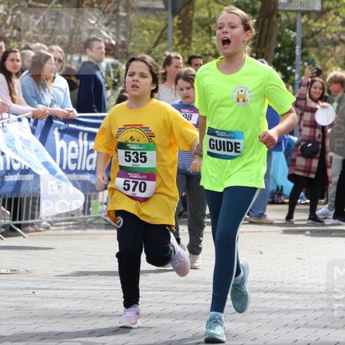 12.04.2026 - 45. Internationalen Wilhelmsburger Insellauf Strokosch-Dieckow http://msf.ph/oto/9492117 12.04.2026 14:52:17 Ziel 349, 581, 570, 354, 507, 498 meine-sportfotos.de
