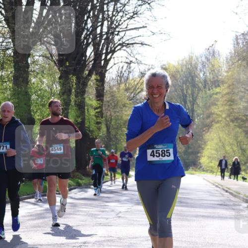 12.04.2026 - 45. Internationalen Wilhelmsburger Insellauf Yannick Fuchs http://msf.ph/oto/9492126 12.04.2026 10:43:56 Laufen 5771, 2579, 4549, 4, 4585 meine-sportfotos.de