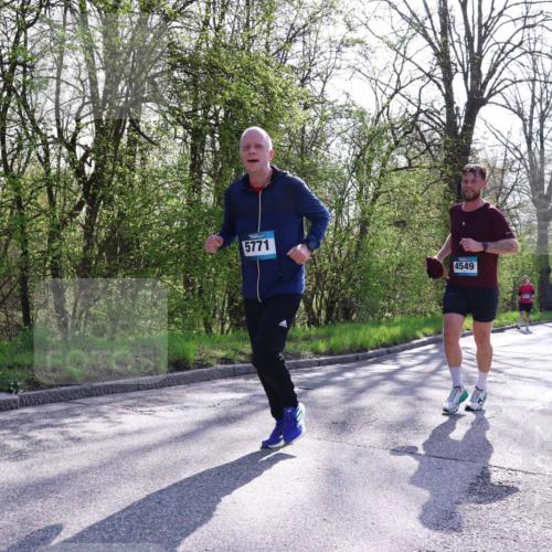 12.04.2026 - 45. Internationalen Wilhelmsburger Insellauf Yannick Fuchs http://msf.ph/oto/9492154 12.04.2026 10:43:59 Laufen 5771, 4549 meine-sportfotos.de