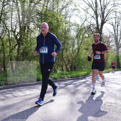 12.04.2026 - 45. Internationalen Wilhelmsburger Insellauf Yannick Fuchs http://msf.ph/oto/9492155 12.04.2026 10:43:59 Laufen 5771, 4549 meine-sportfotos.de