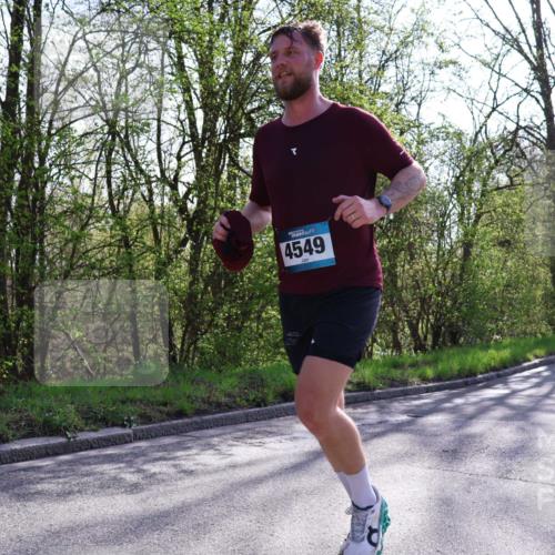 12.04.2026 - 45. Internationalen Wilhelmsburger Insellauf Yannick Fuchs http://msf.ph/oto/9492160 12.04.2026 10:44:00 Laufen 4549 meine-sportfotos.de