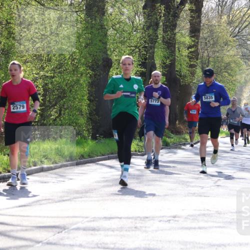 12.04.2026 - 45. Internationalen Wilhelmsburger Insellauf Yannick Fuchs http://msf.ph/oto/9492162 12.04.2026 10:44:01 Laufen 2579, 5773, 5508, 5835, 3224, 2133, 4714 meine-sportfotos.de