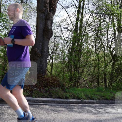 12.04.2026 - 45. Internationalen Wilhelmsburger Insellauf Yannick Fuchs http://msf.ph/oto/9492216 12.04.2026 10:44:09 Laufen  meine-sportfotos.de