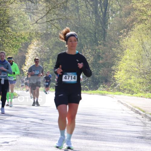 12.04.2026 - 45. Internationalen Wilhelmsburger Insellauf Yannick Fuchs http://msf.ph/oto/9492219 12.04.2026 10:44:11 Laufen 2133, 4158, 2458, 5512, 4714 meine-sportfotos.de