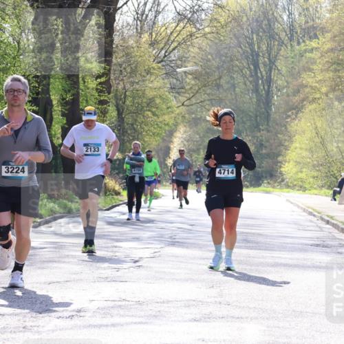 12.04.2026 - 45. Internationalen Wilhelmsburger Insellauf Yannick Fuchs http://msf.ph/oto/9492225 12.04.2026 10:44:11 Laufen 3224, 2133, 6912, 4158, 4714 meine-sportfotos.de
