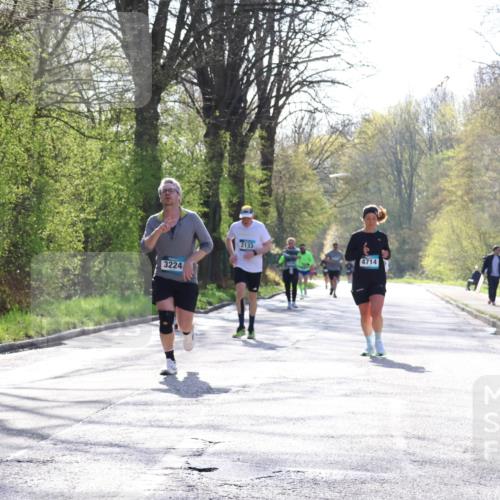 12.04.2026 - 45. Internationalen Wilhelmsburger Insellauf Yannick Fuchs http://msf.ph/oto/9492228 12.04.2026 10:44:12 Laufen 3224, 2133, 4714 meine-sportfotos.de