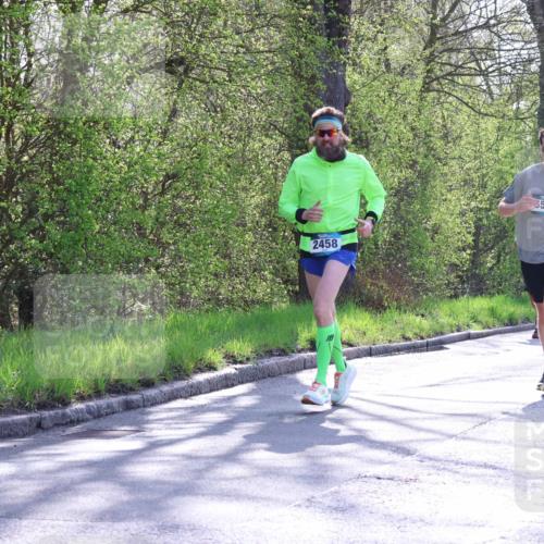 12.04.2026 - 45. Internationalen Wilhelmsburger Insellauf Yannick Fuchs http://msf.ph/oto/9492315 12.04.2026 10:44:26 Laufen 2458, 5512, 4155 meine-sportfotos.de