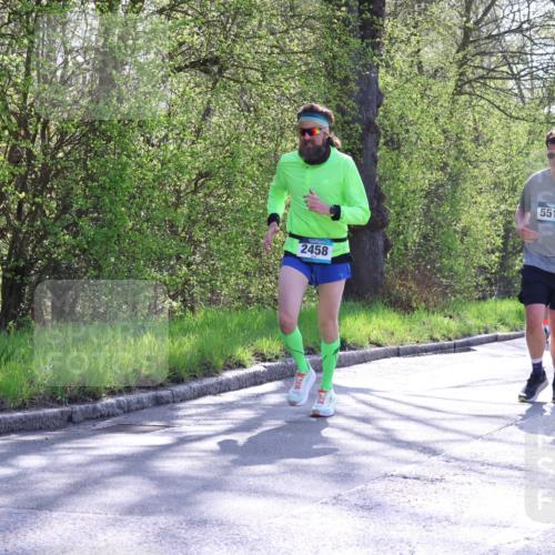 12.04.2026 - 45. Internationalen Wilhelmsburger Insellauf Yannick Fuchs http://msf.ph/oto/9492318 12.04.2026 10:44:27 Laufen 2458, 5512, 4155 meine-sportfotos.de