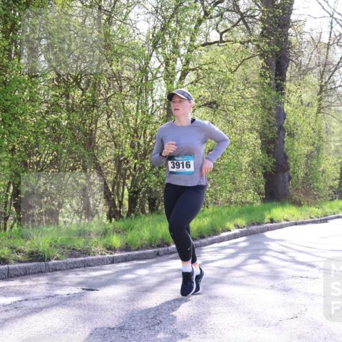 12.04.2026 - 45. Internationalen Wilhelmsburger Insellauf Yannick Fuchs http://msf.ph/oto/9492367 12.04.2026 10:44:34 Laufen 3916, 4388, 2913 meine-sportfotos.de