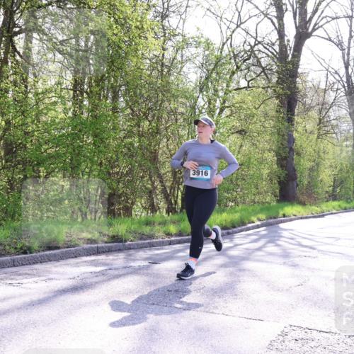 12.04.2026 - 45. Internationalen Wilhelmsburger Insellauf Yannick Fuchs http://msf.ph/oto/9492369 12.04.2026 10:44:35 Laufen 3916, 2913, 7912 meine-sportfotos.de