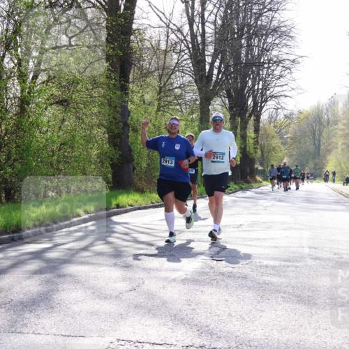 12.04.2026 - 45. Internationalen Wilhelmsburger Insellauf Yannick Fuchs http://msf.ph/oto/9492383 12.04.2026 10:44:37 Laufen 2913, 2912 meine-sportfotos.de