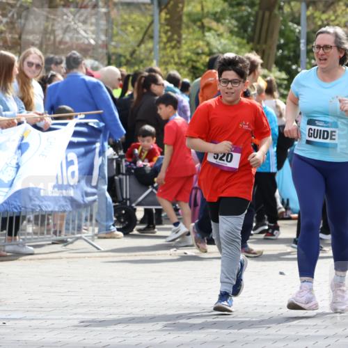 12.04.2026 - 45. Internationalen Wilhelmsburger Insellauf Strokosch-Dieckow http://msf.ph/oto/9492384 12.04.2026 14:51:49 Ziel 394 meine-sportfotos.de