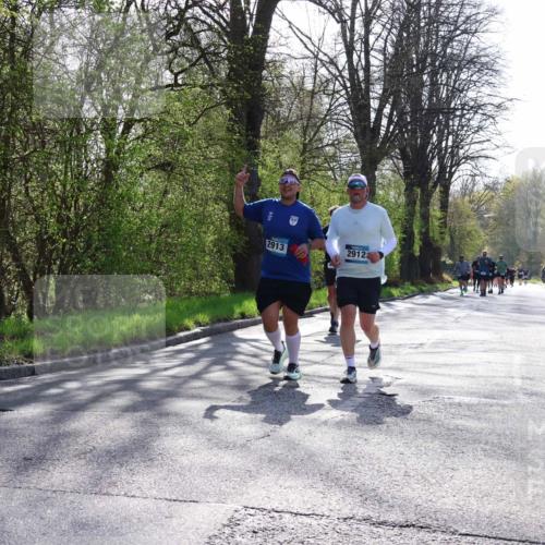 12.04.2026 - 45. Internationalen Wilhelmsburger Insellauf Yannick Fuchs http://msf.ph/oto/9492387 12.04.2026 10:44:38 Laufen 2913, 2912 meine-sportfotos.de