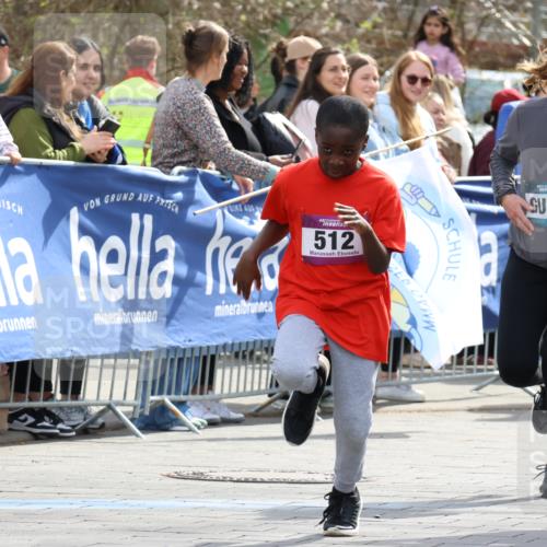 12.04.2026 - 45. Internationalen Wilhelmsburger Insellauf Strokosch-Dieckow http://msf.ph/oto/9492392 12.04.2026 14:51:40 Ziel 342, 505, 891, 512, 394 meine-sportfotos.de