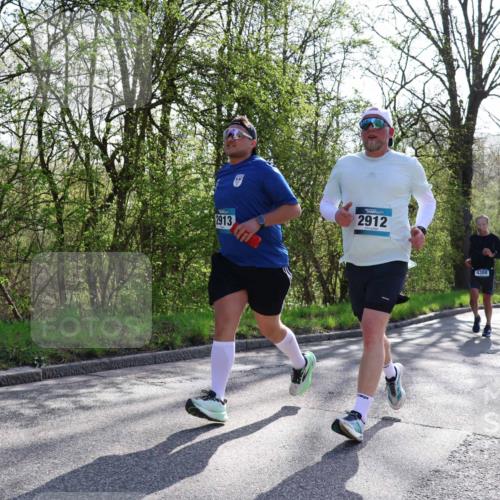12.04.2026 - 45. Internationalen Wilhelmsburger Insellauf Yannick Fuchs http://msf.ph/oto/9492403 12.04.2026 10:44:39 Laufen 2913, 2912, 4388 meine-sportfotos.de