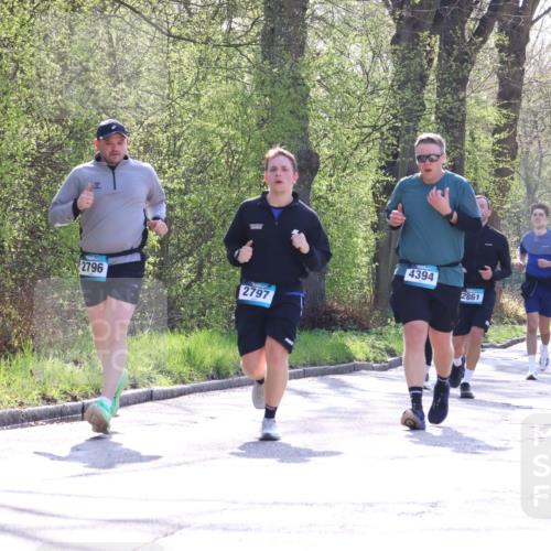12.04.2026 - 45. Internationalen Wilhelmsburger Insellauf Yannick Fuchs http://msf.ph/oto/9492429 12.04.2026 10:44:46 Laufen 2796, 2797, 4394, 2861, 2915, 372, 3568 meine-sportfotos.de