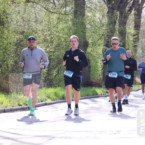 12.04.2026 - 45. Internationalen Wilhelmsburger Insellauf Yannick Fuchs http://msf.ph/oto/9492430 12.04.2026 10:44:47 Laufen 2796, 2797, 4394, 2861, 2915, 3721, 3568 meine-sportfotos.de