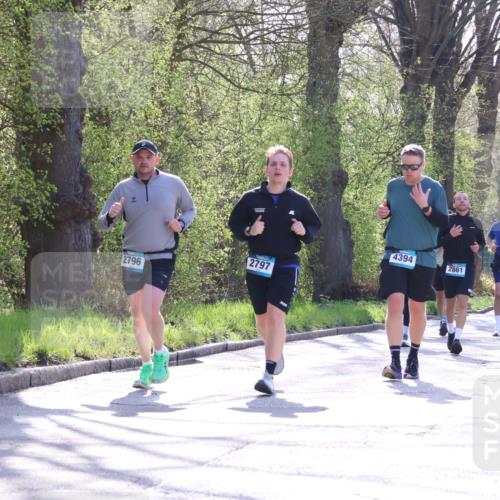 12.04.2026 - 45. Internationalen Wilhelmsburger Insellauf Yannick Fuchs http://msf.ph/oto/9492434 12.04.2026 10:44:47 Laufen 2797, 2796, 4394, 3568, 2861, 374 meine-sportfotos.de