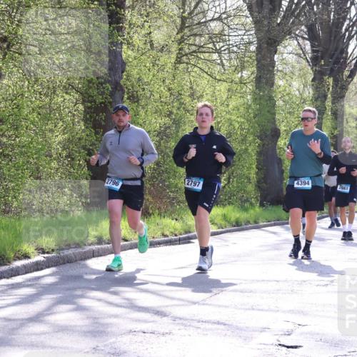 12.04.2026 - 45. Internationalen Wilhelmsburger Insellauf Yannick Fuchs http://msf.ph/oto/9492440 12.04.2026 10:44:48 Laufen 4394, 2861, 2797, 2796, 314 meine-sportfotos.de