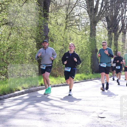 12.04.2026 - 45. Internationalen Wilhelmsburger Insellauf Yannick Fuchs http://msf.ph/oto/9492441 12.04.2026 10:44:48 Laufen 2797, 2796, 4394, 2861 meine-sportfotos.de