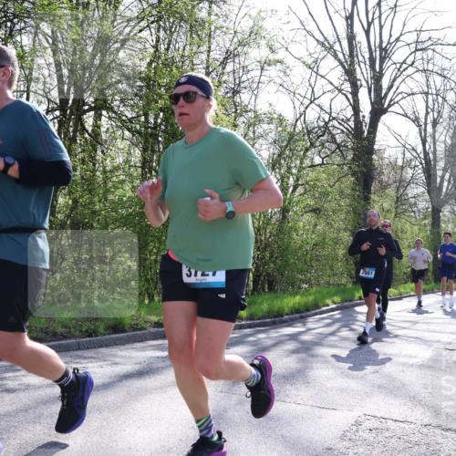 12.04.2026 - 45. Internationalen Wilhelmsburger Insellauf Yannick Fuchs http://msf.ph/oto/9492471 12.04.2026 10:44:53 Laufen 4394, 3127, 2861, 1 meine-sportfotos.de
