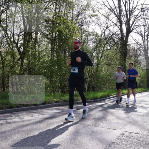 12.04.2026 - 45. Internationalen Wilhelmsburger Insellauf Yannick Fuchs http://msf.ph/oto/9492484 12.04.2026 10:44:55 Laufen 2847, 568 meine-sportfotos.de