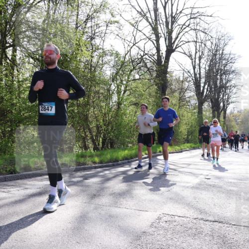 12.04.2026 - 45. Internationalen Wilhelmsburger Insellauf Yannick Fuchs http://msf.ph/oto/9492486 12.04.2026 10:44:56 Laufen 2847 meine-sportfotos.de