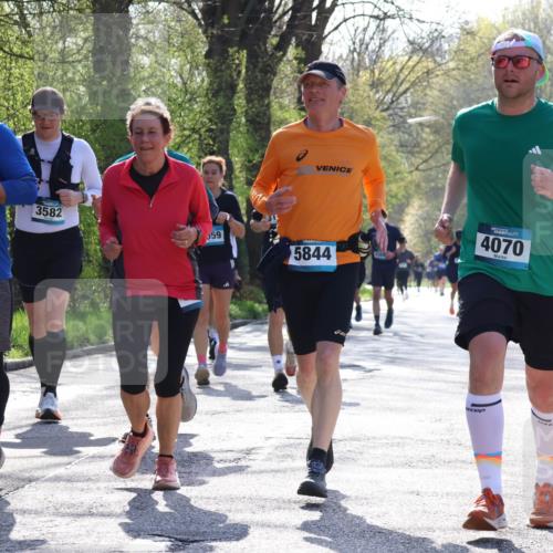 12.04.2026 - 45. Internationalen Wilhelmsburger Insellauf Yannick Fuchs http://msf.ph/oto/9492585 12.04.2026 10:45:11 Laufen 3179, 3582, 59, 5844, 4070 meine-sportfotos.de