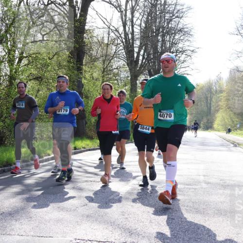 12.04.2026 - 45. Internationalen Wilhelmsburger Insellauf Yannick Fuchs http://msf.ph/oto/9492591 12.04.2026 10:45:13 Laufen 2818, 3179, 20, 5844, 4070 meine-sportfotos.de