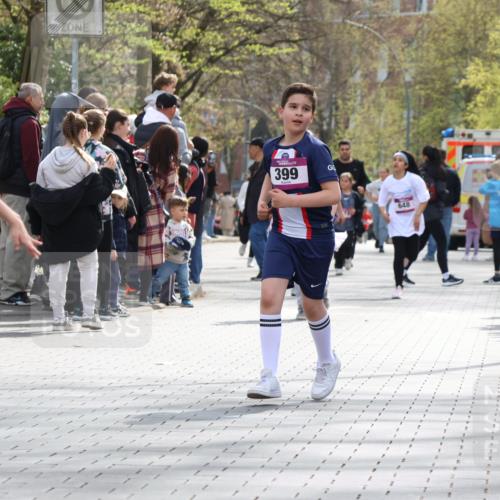 12.04.2026 - 45. Internationalen Wilhelmsburger Insellauf Strokosch-Dieckow http://msf.ph/oto/9492599 12.04.2026 14:51:19 Ziel 444, 868, 852, 358, 1072, 374, 390 meine-sportfotos.de