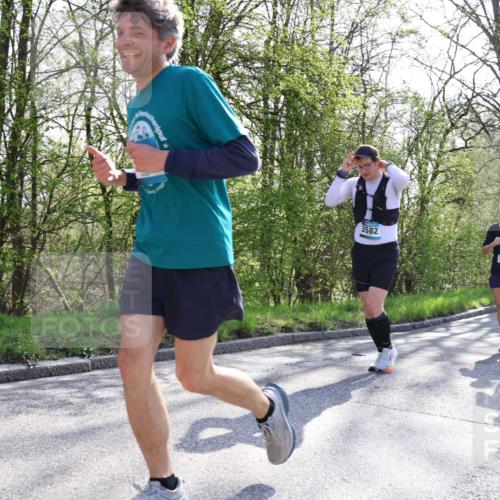 12.04.2026 - 45. Internationalen Wilhelmsburger Insellauf Yannick Fuchs http://msf.ph/oto/9492618 12.04.2026 10:45:16 Laufen 3582, 3059, 87, 5315 meine-sportfotos.de