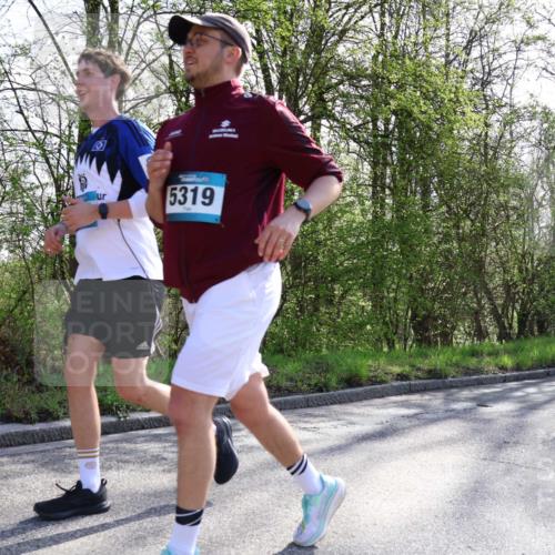 12.04.2026 - 45. Internationalen Wilhelmsburger Insellauf Yannick Fuchs http://msf.ph/oto/9492647 12.04.2026 10:45:19 Laufen 5319 meine-sportfotos.de