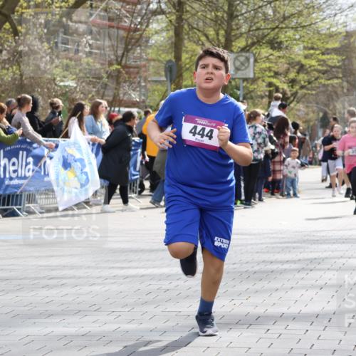 12.04.2026 - 45. Internationalen Wilhelmsburger Insellauf Strokosch-Dieckow http://msf.ph/oto/9492671 12.04.2026 14:51:13 Ziel 1843, 380, 435, 1051, 544, 444, 868, 852, 358, 1072 meine-sportfotos.de