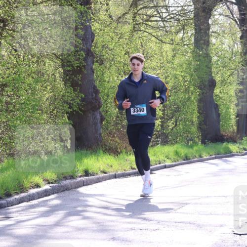 12.04.2026 - 45. Internationalen Wilhelmsburger Insellauf Yannick Fuchs http://msf.ph/oto/9492698 12.04.2026 10:45:34 Laufen 3340, 3798, 1957 meine-sportfotos.de