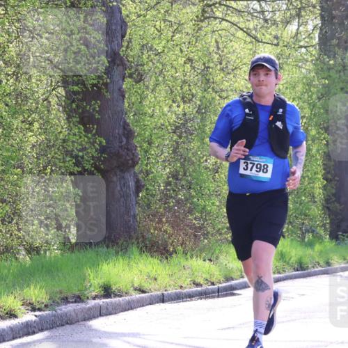 12.04.2026 - 45. Internationalen Wilhelmsburger Insellauf Yannick Fuchs http://msf.ph/oto/9492733 12.04.2026 10:45:41 Laufen 3798 meine-sportfotos.de