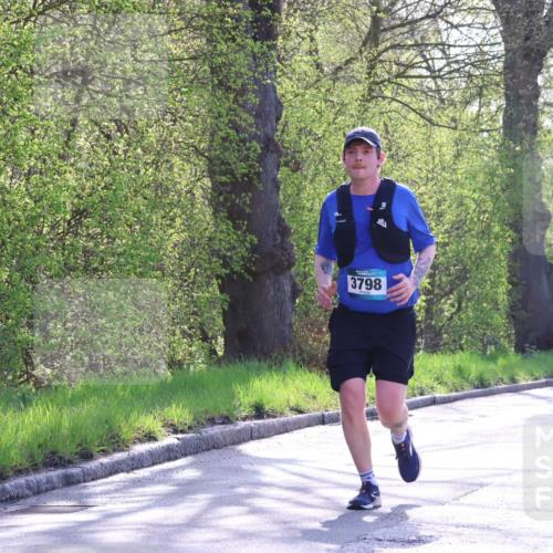12.04.2026 - 45. Internationalen Wilhelmsburger Insellauf Yannick Fuchs http://msf.ph/oto/9492736 12.04.2026 10:45:41 Laufen 3798, 439, 3257 meine-sportfotos.de