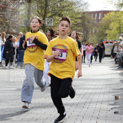 12.04.2026 - 45. Internationalen Wilhelmsburger Insellauf Strokosch-Dieckow http://msf.ph/oto/9492758 12.04.2026 14:51:00 Ziel 1822, 495, 1041, 1052, 116, 593, 1042, 686, 536, 1047, 1074, 1054 meine-sportfotos.de